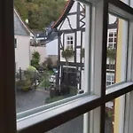 Charmanter Fachwerktraum An Der Stadtmauer Stromberg (Hunsrueck)