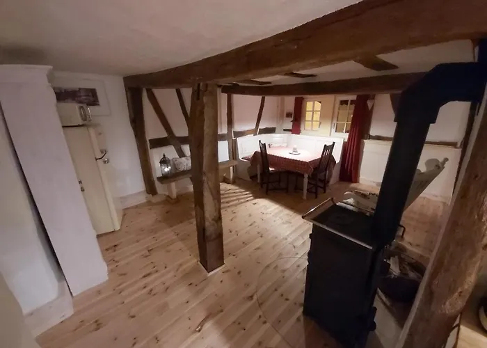 בית נופש Charmanter Fachwerktraum An Der Stadtmauer סטרומברג